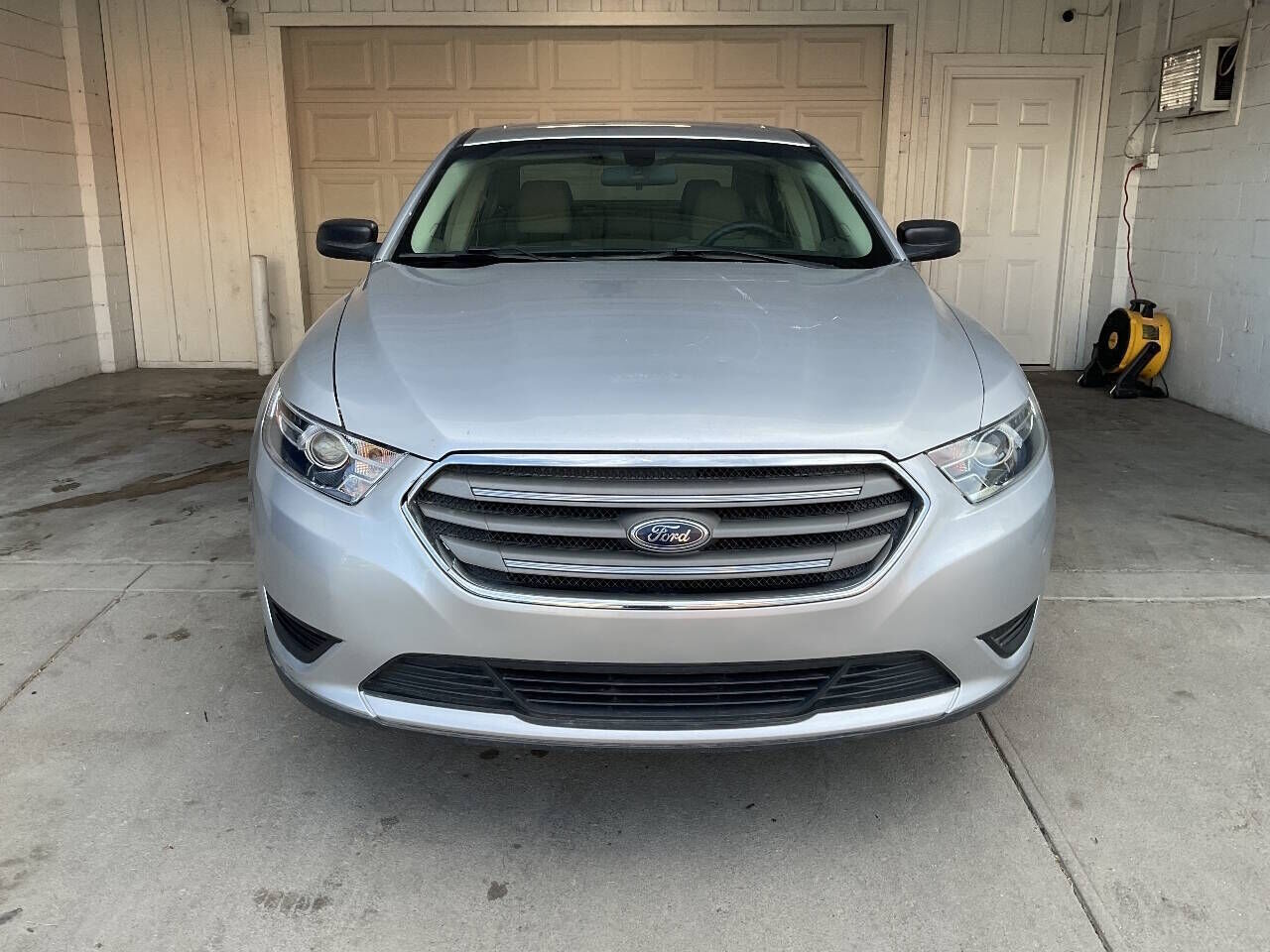 2018 FORD Taurus