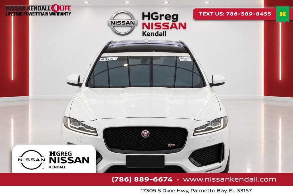 2017 JAGUAR F-Pace