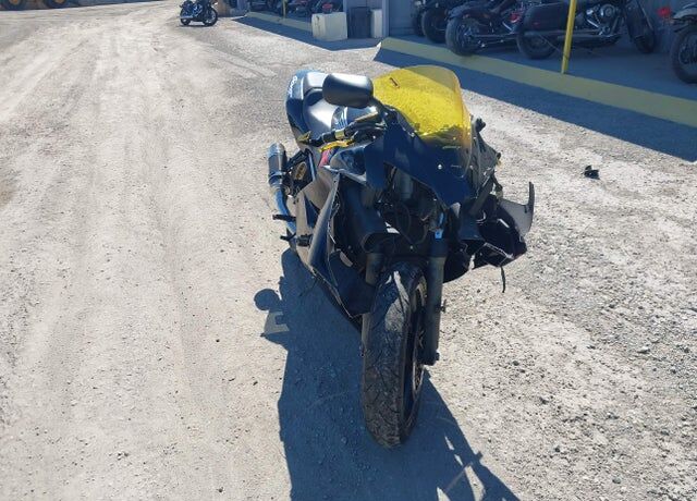 2004 HONDA CB