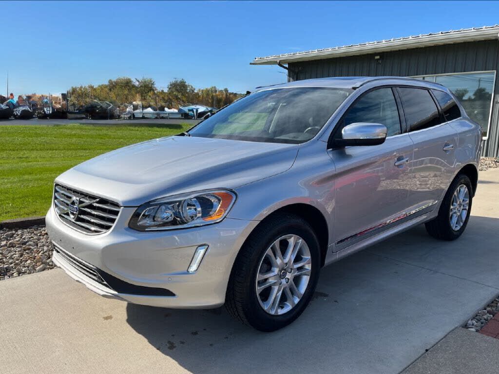 2016 VOLVO XC60