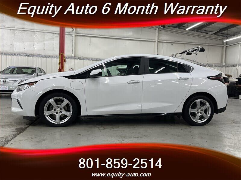 2017 CHEVROLET Volt