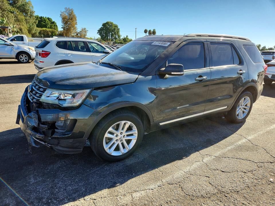 2016 FORD Explorer