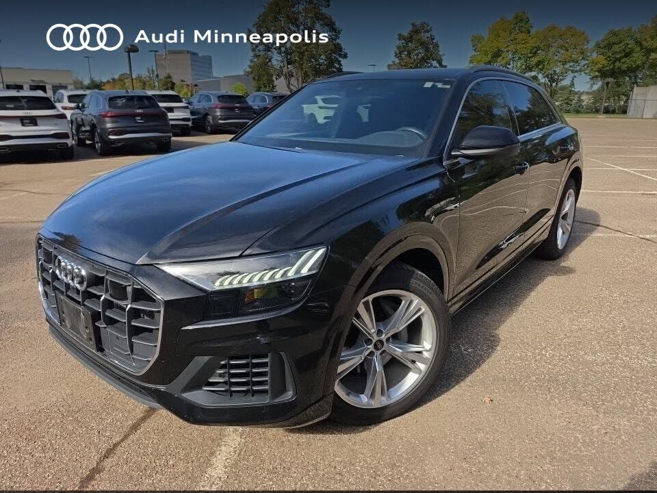 2023 AUDI Q8