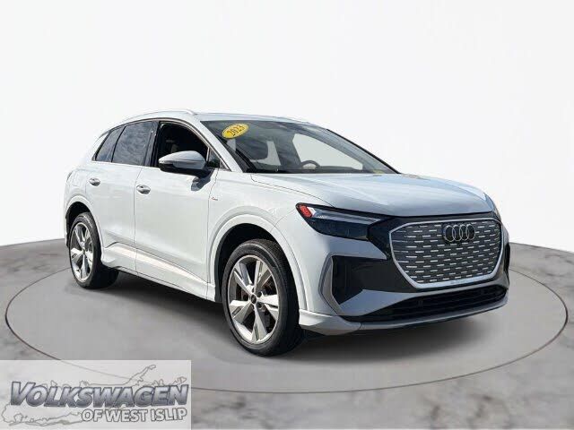2023 AUDI Q4