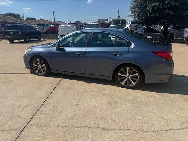 2016 SUBARU Legacy