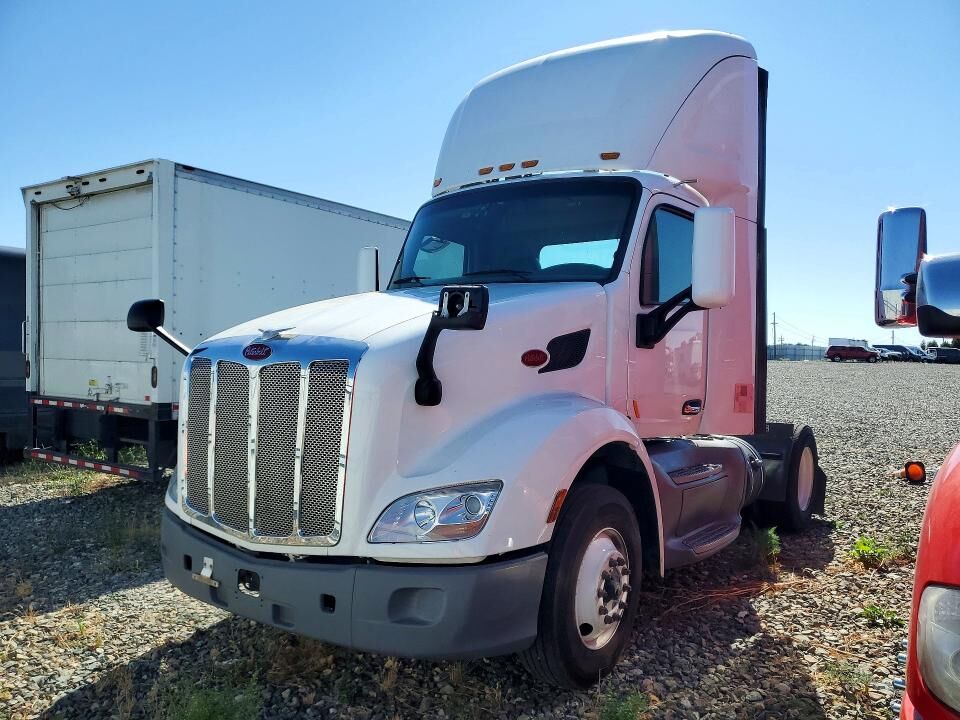 2018 PETERBILT 579