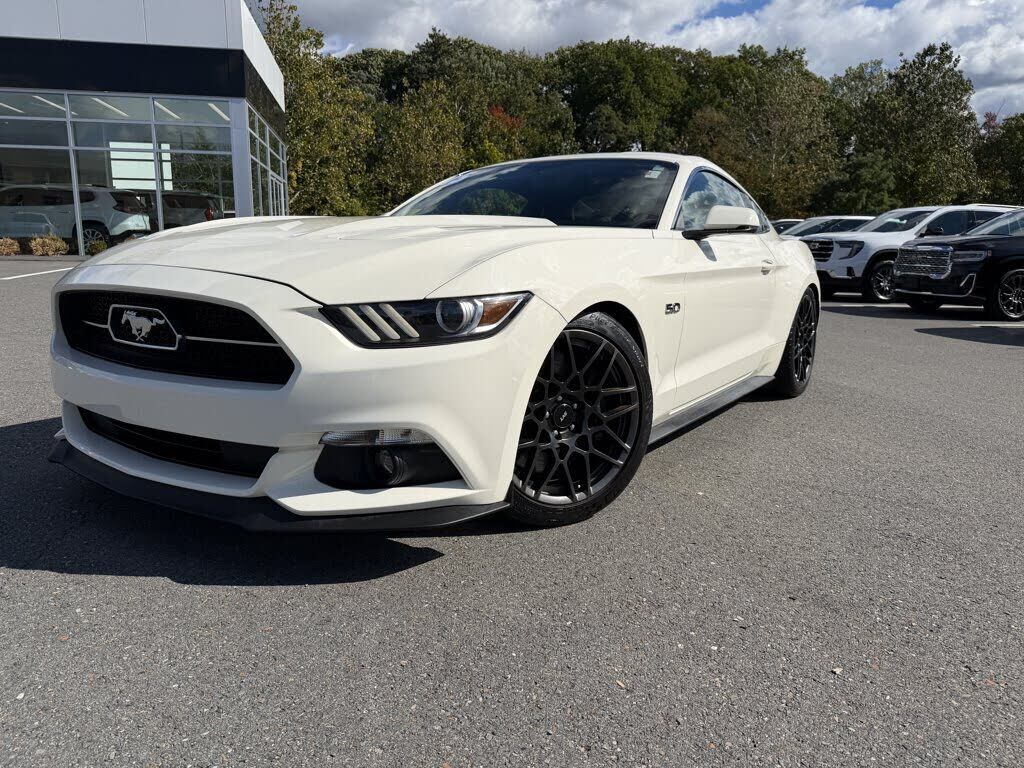 2015 FORD Mustang