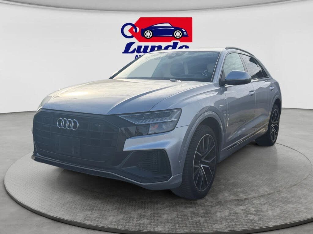 2020 AUDI Q8