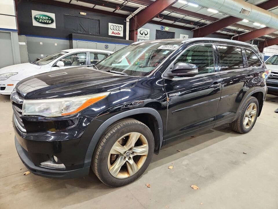 2016 TOYOTA Highlander