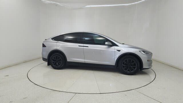 2024 TESLA Model X