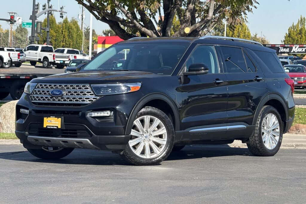 2021 FORD Explorer