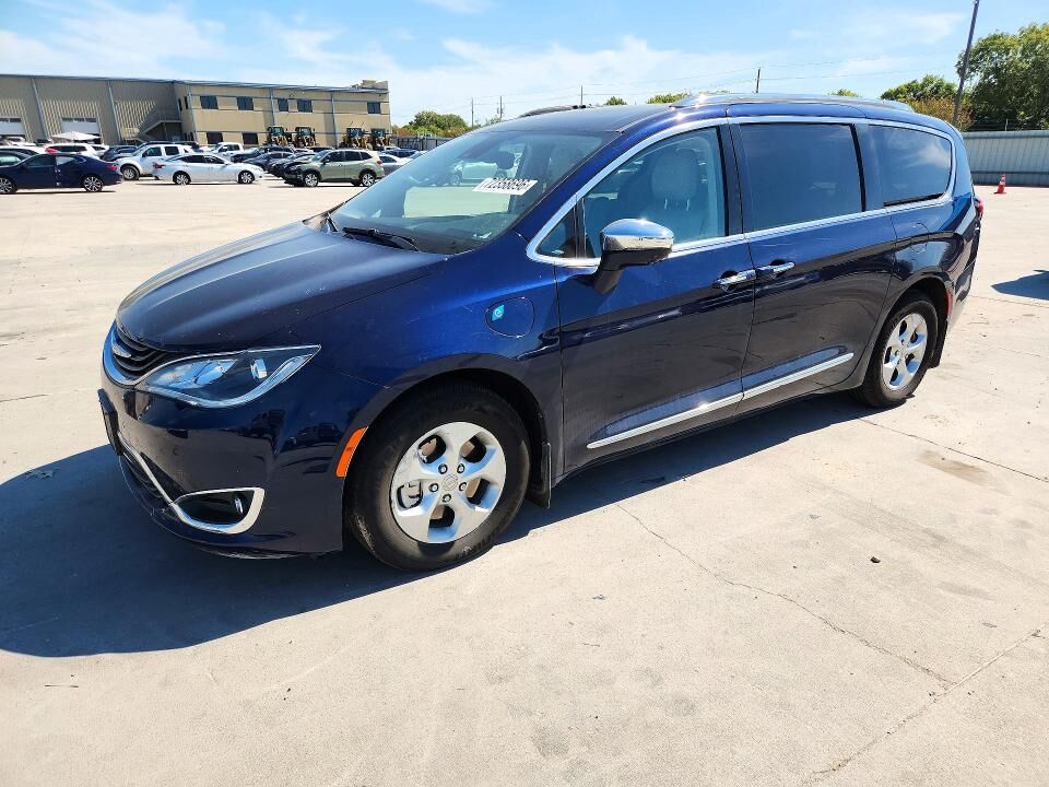 2017 CHRYSLER Pacifica