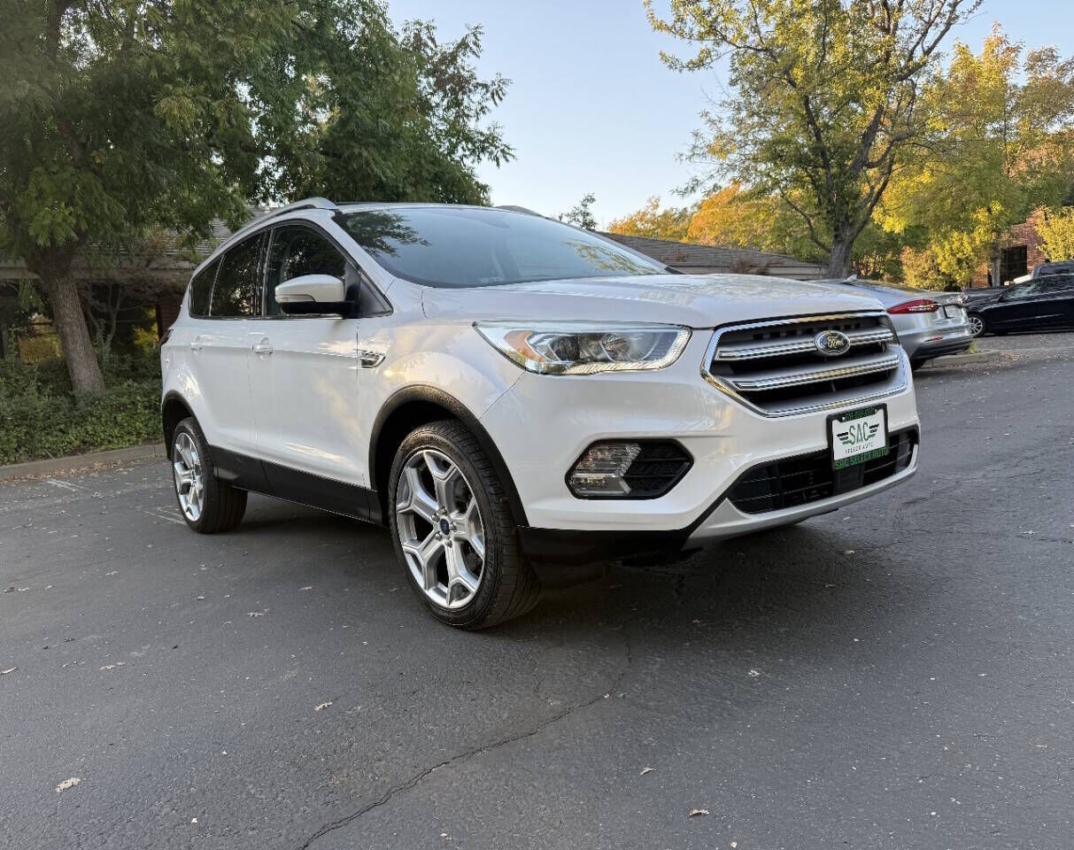 2017 FORD Escape