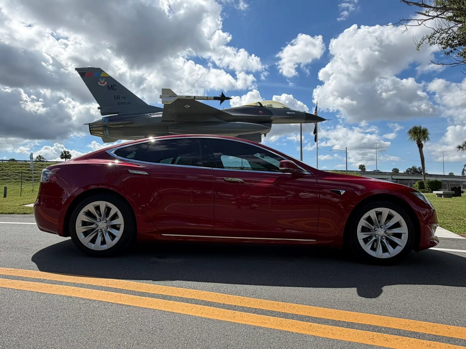 2017 TESLA Model S