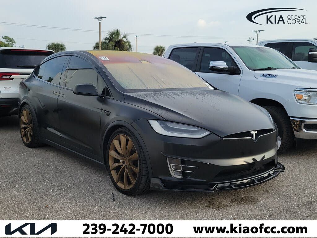 2021 TESLA Model X