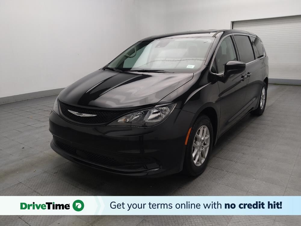 2023 CHRYSLER Voyager