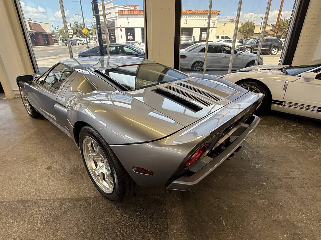 2006 FORD GT