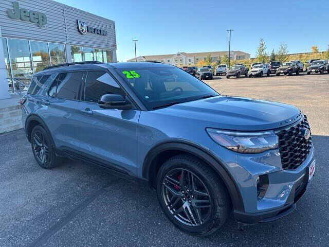 2025 FORD Explorer
