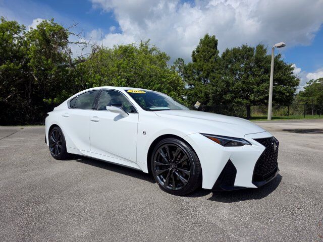 2023 LEXUS IS