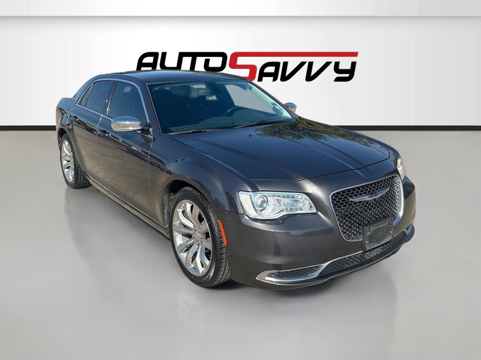 2019 CHRYSLER 300