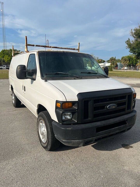 2011 FORD E-250