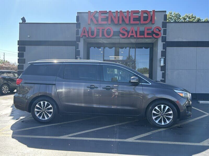 2015 KIA Sedona