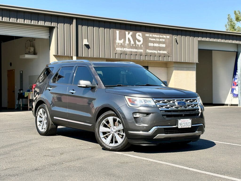 2018 FORD Explorer