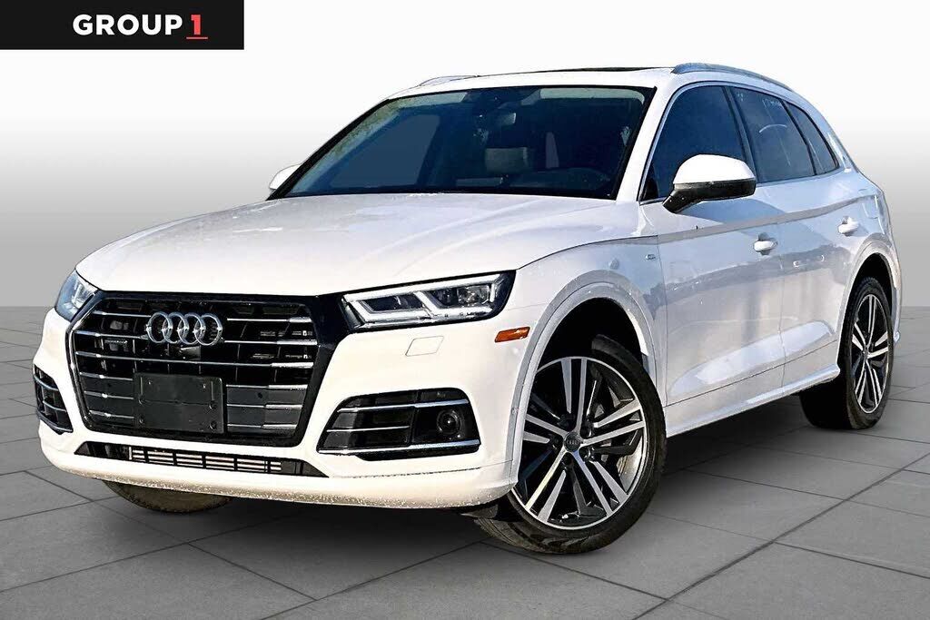 2020 AUDI Q5 e