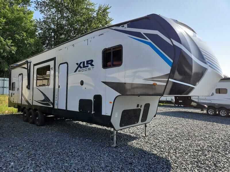 2022 FOREST RIVER XLR Toy Hauler