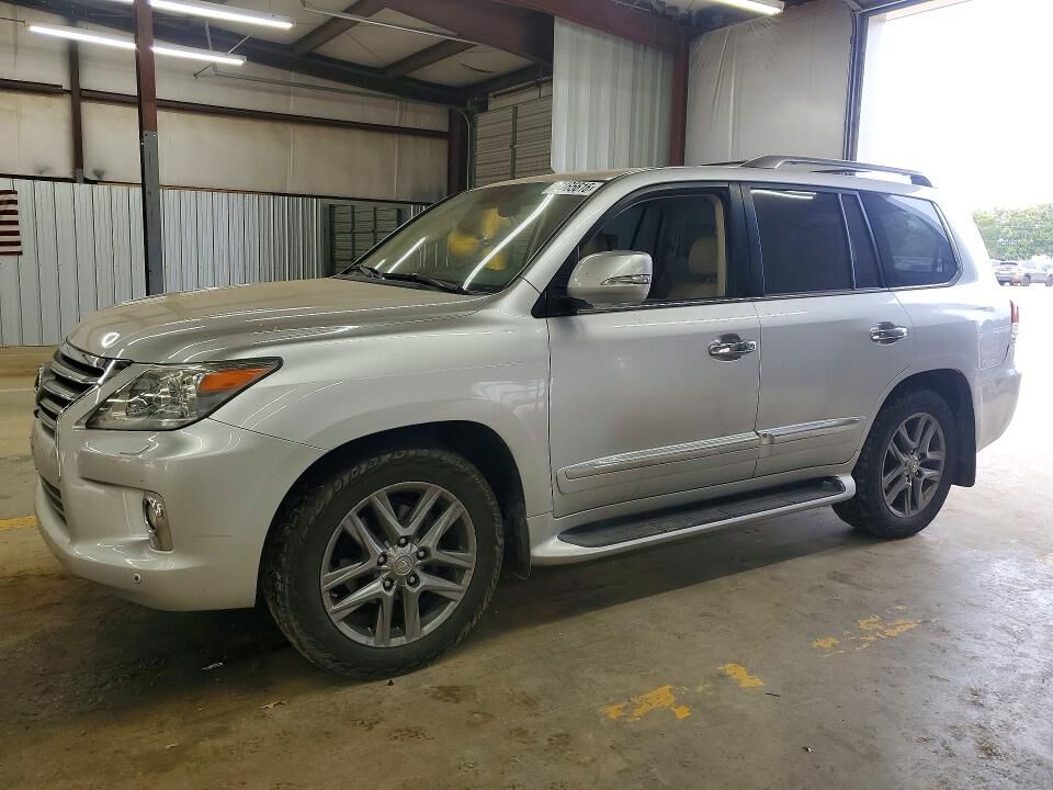 2013 LEXUS LX