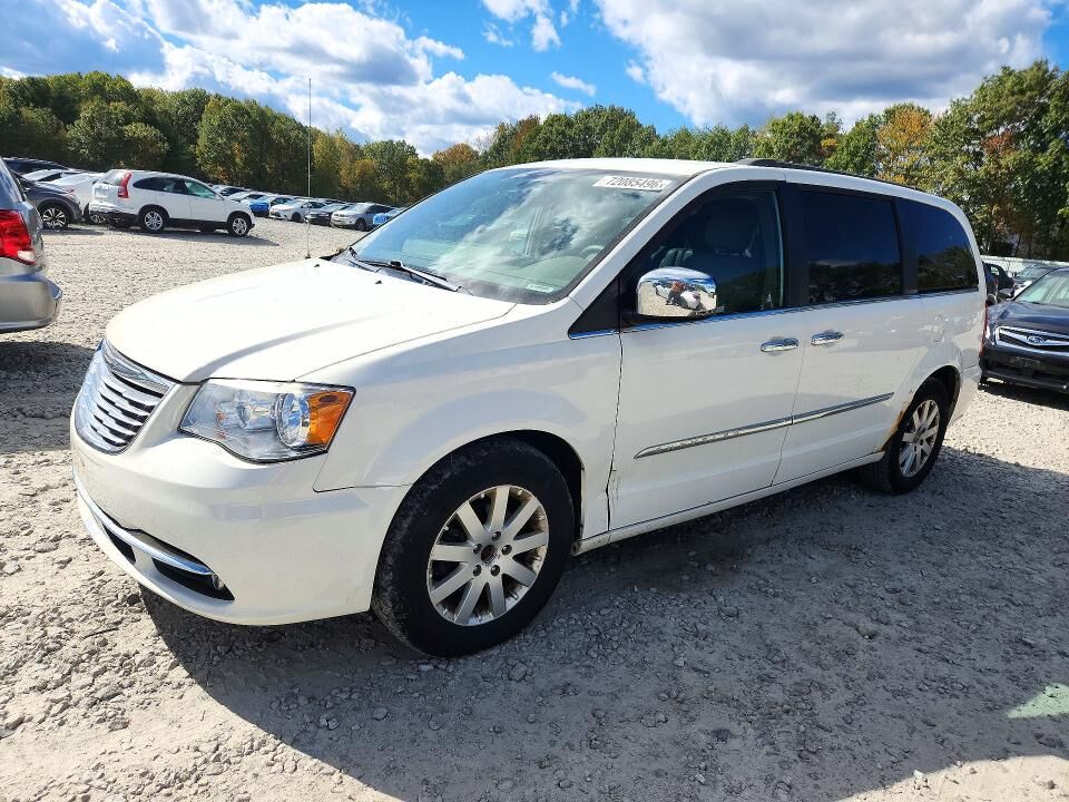 2011 CHRYSLER Town and Country