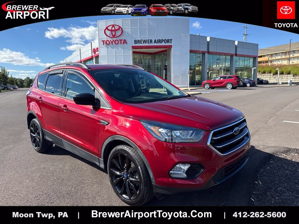 2017 FORD Escape