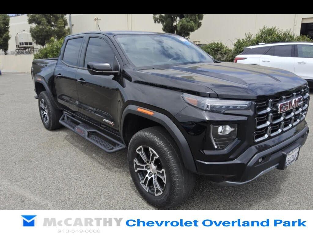 2023 GMC Canyon