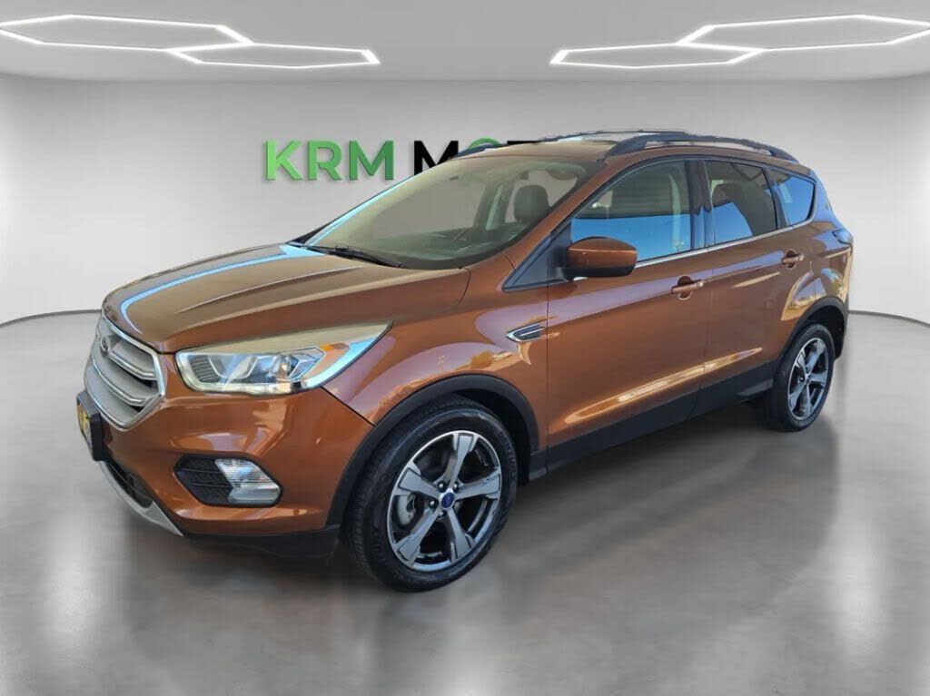 2017 FORD Escape