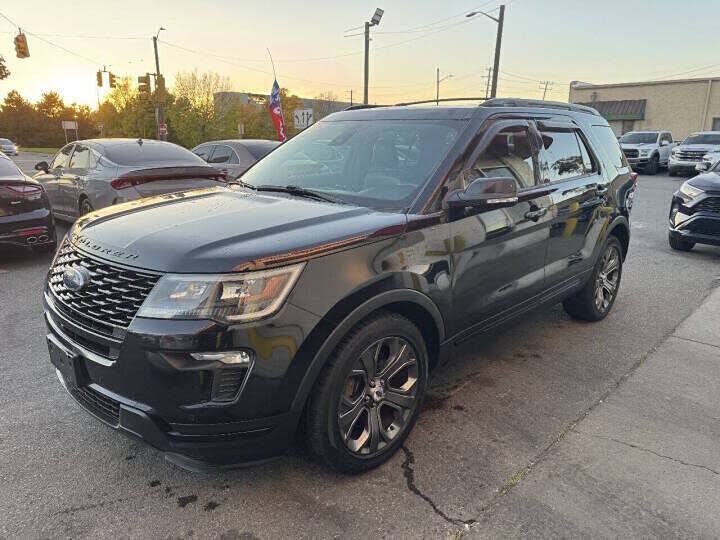 2018 FORD Explorer