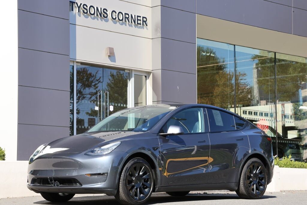 2021 TESLA Model Y