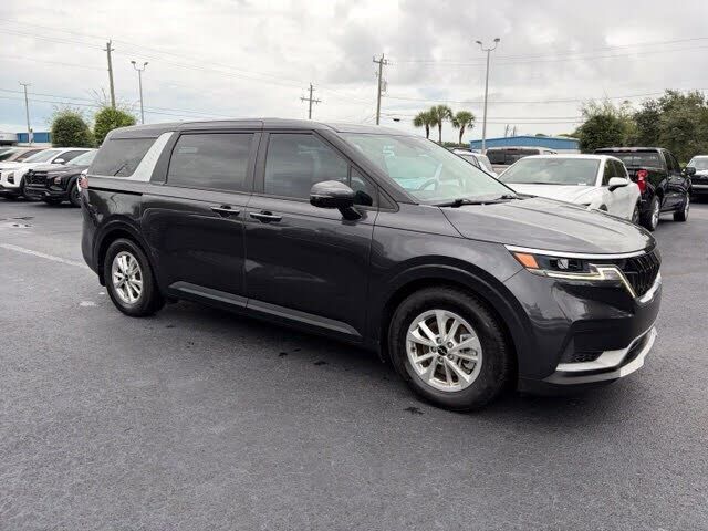 2023 KIA Carnival