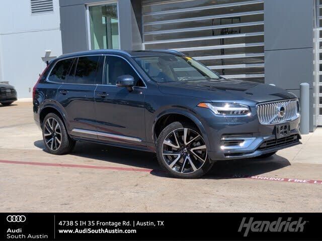 2022 VOLVO XC90