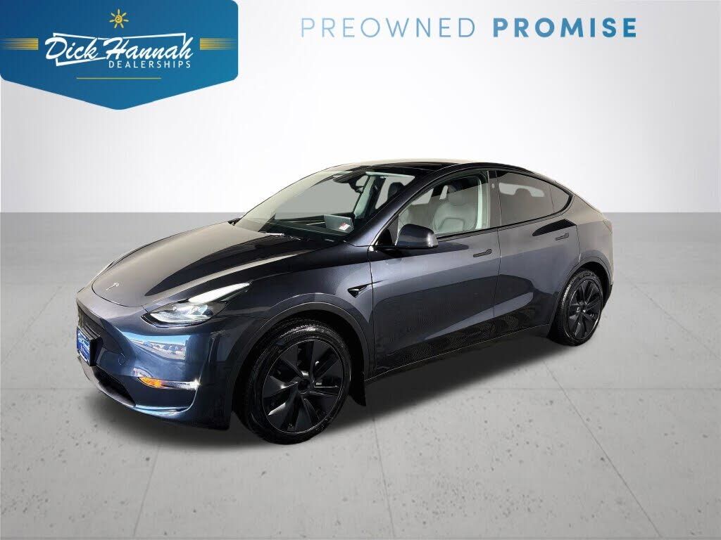 2024 TESLA Model Y