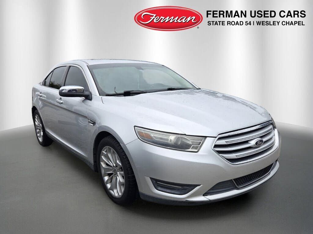 2013 FORD Taurus