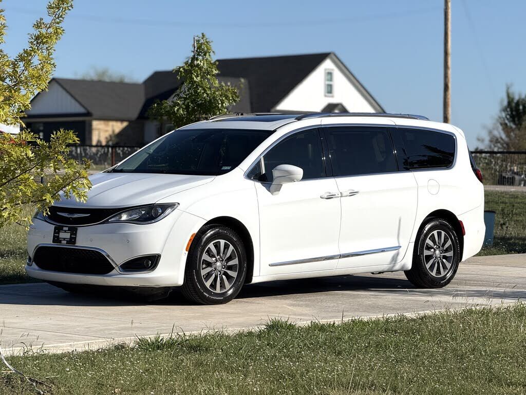 2019 CHRYSLER Pacifica