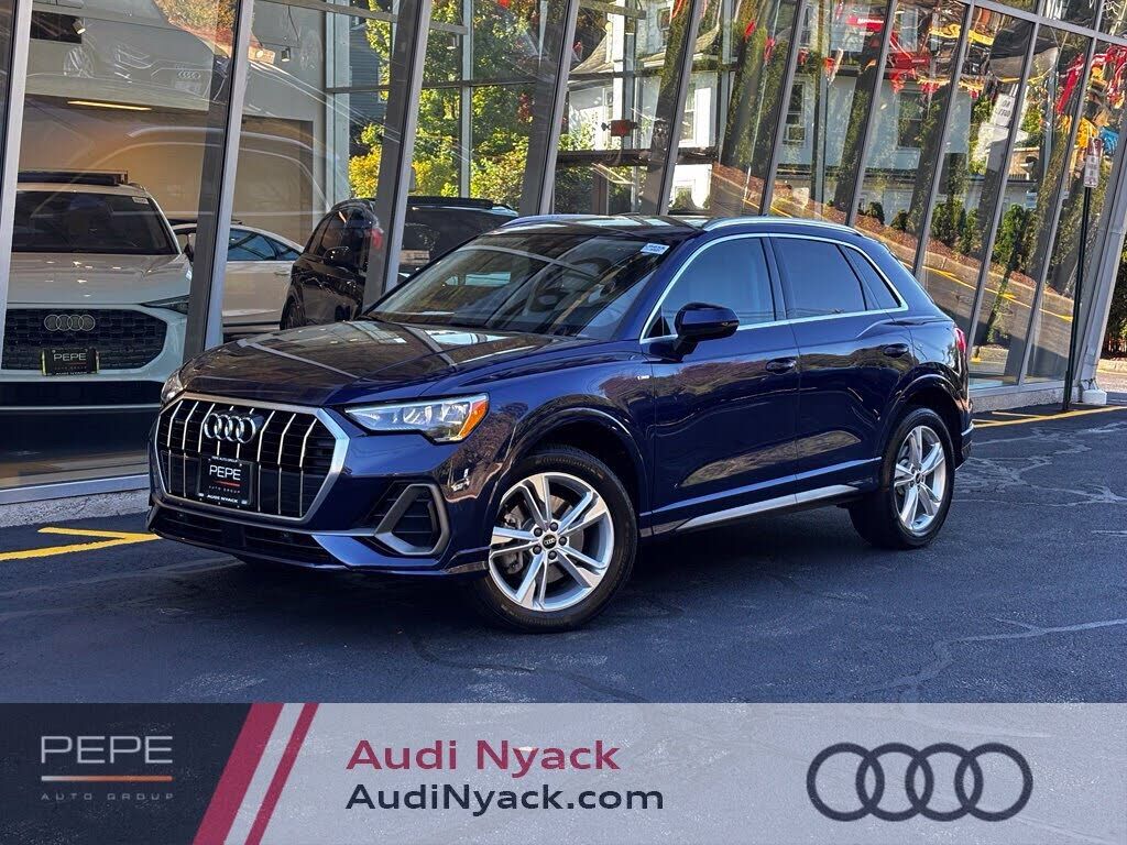 2022 AUDI Q3