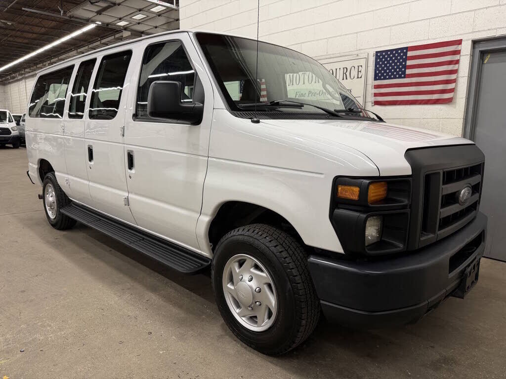 2012 FORD E-350