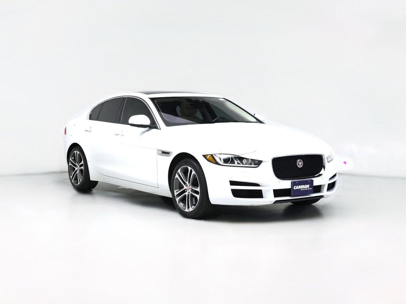 2017 JAGUAR XE