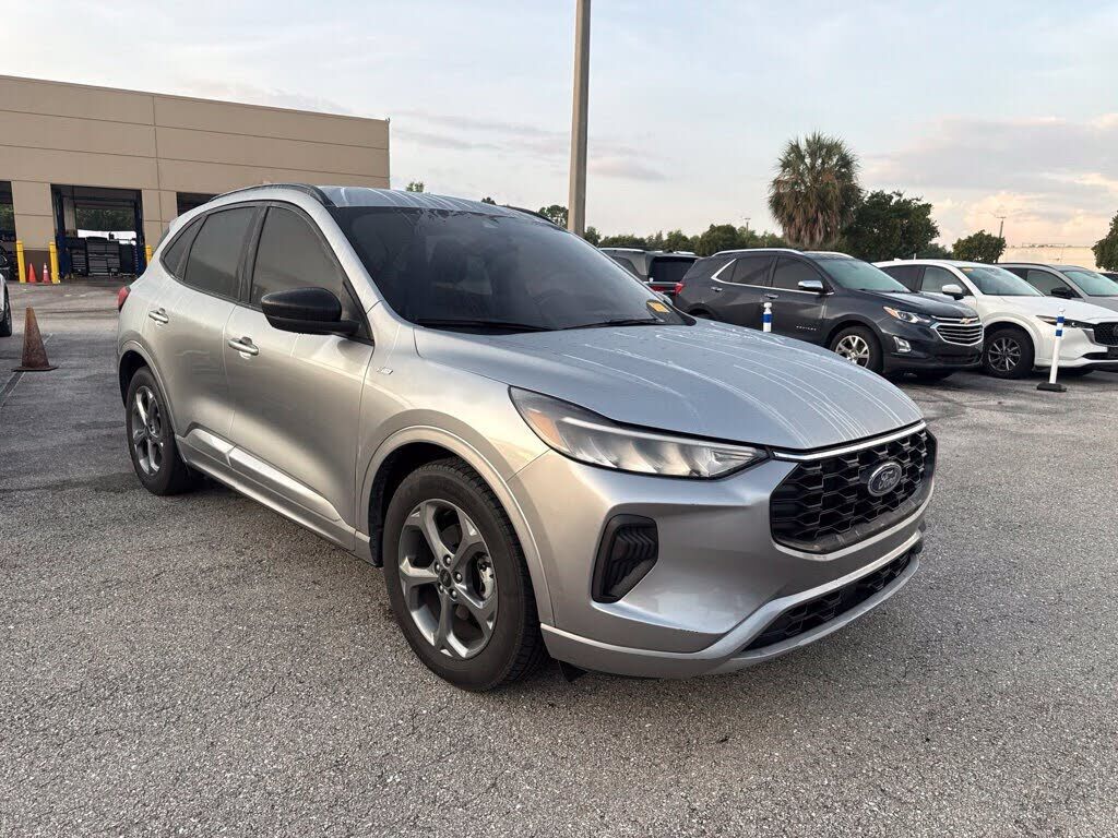 2023 FORD Escape