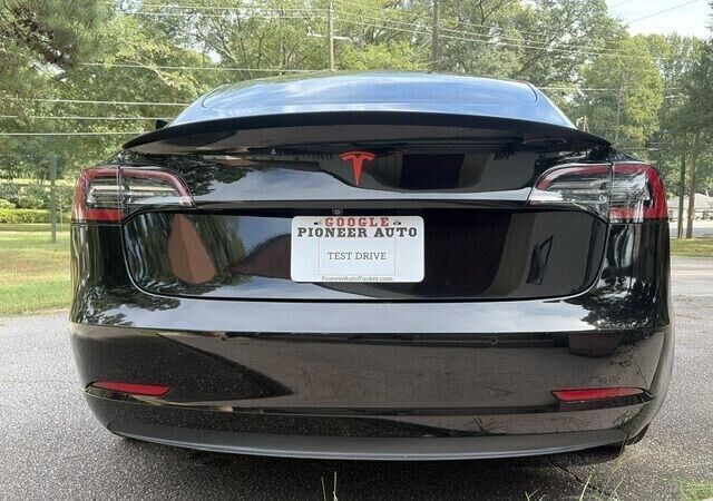2020 TESLA Model 3