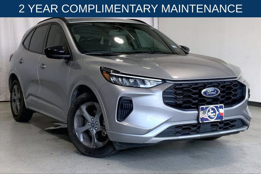 2024 FORD Escape