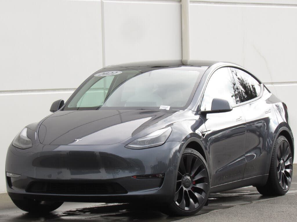 2022 TESLA Model Y