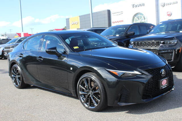 2025 LEXUS IS