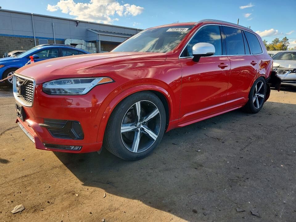 2017 VOLVO XC90